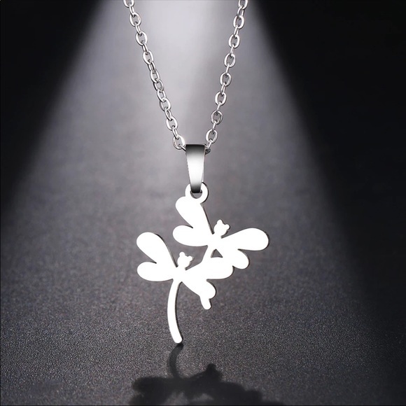 Jewelry - NEW Silver Dragonfly Stainless Steel necklace